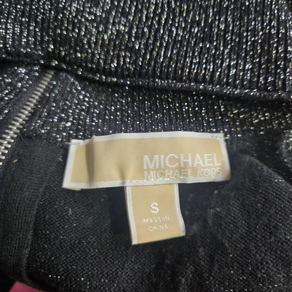 Michael Kors Black‎ Metallic Long-Sleeve V-Neck Top with Choker